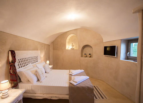 Love Nest Villa Akrotírion Екстериор снимка