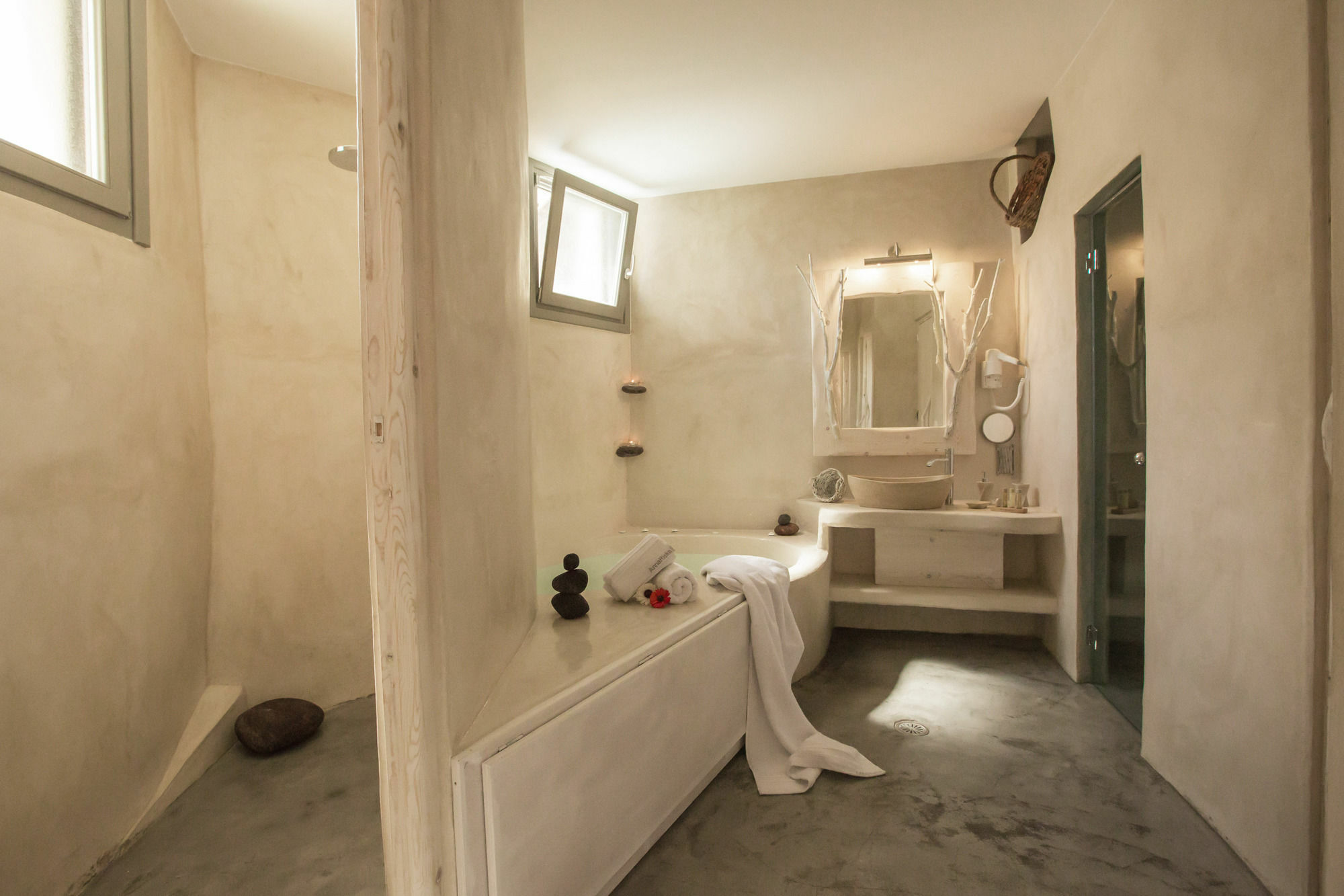 Love Nest Villa Akrotírion Екстериор снимка